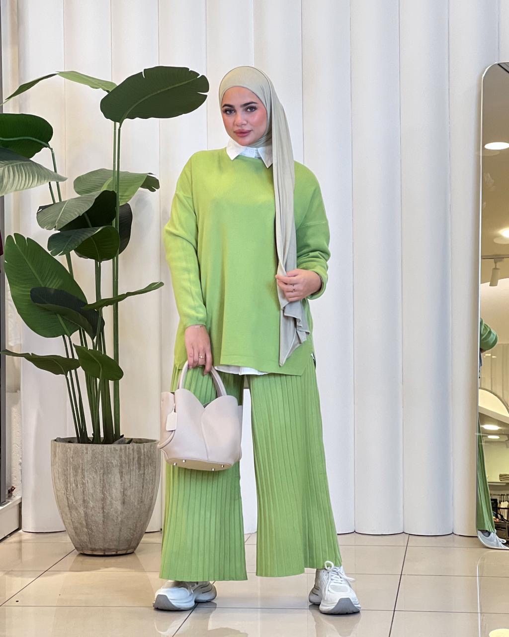 SCL Soft Wool Pleated set